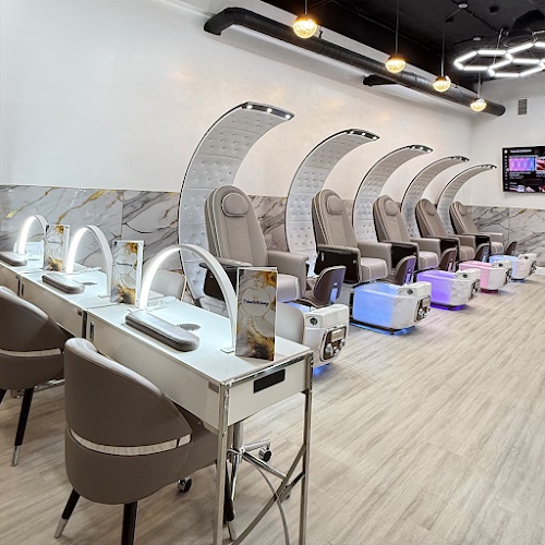 Palace Nails Lounge
