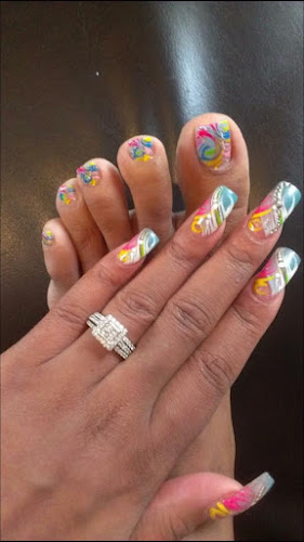 Pampered Nails & Sun's Couture