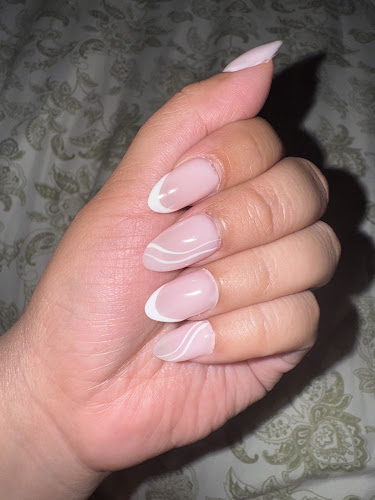Paula's Perfect Nails
