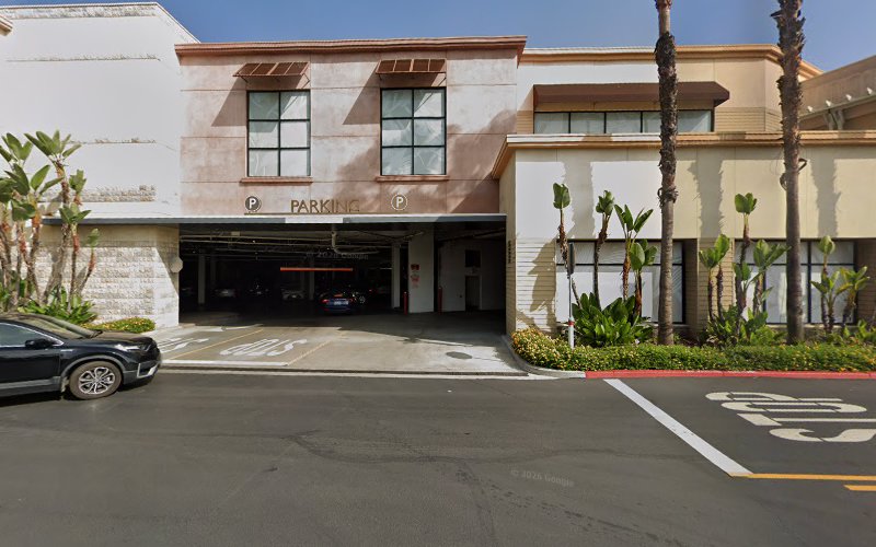 Petite Nails, nail salon in Arcadia, California