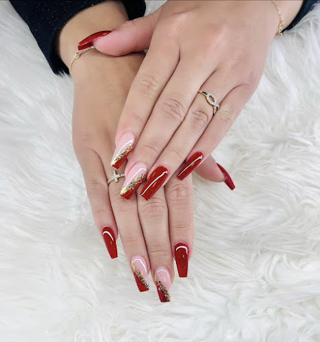 PinkLuxe Nail Bar