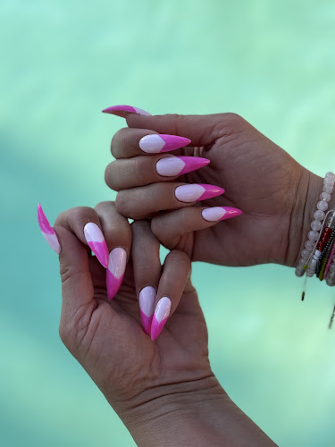 PM Nails