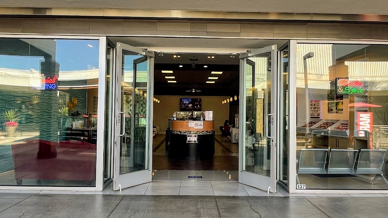 PNT Nails - Westfield Mission Valley