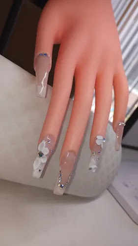 Pomona nail princess