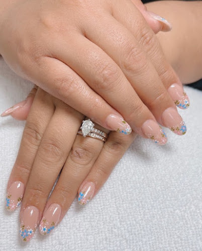 Posh Nails Claremont
