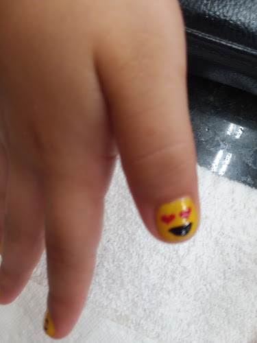 Pretty's Hair & Nails