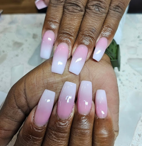 Prima Bella Nail Spa