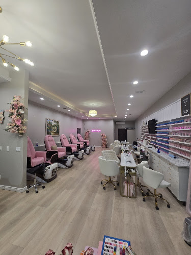 Pro Nails Lounge & Spa