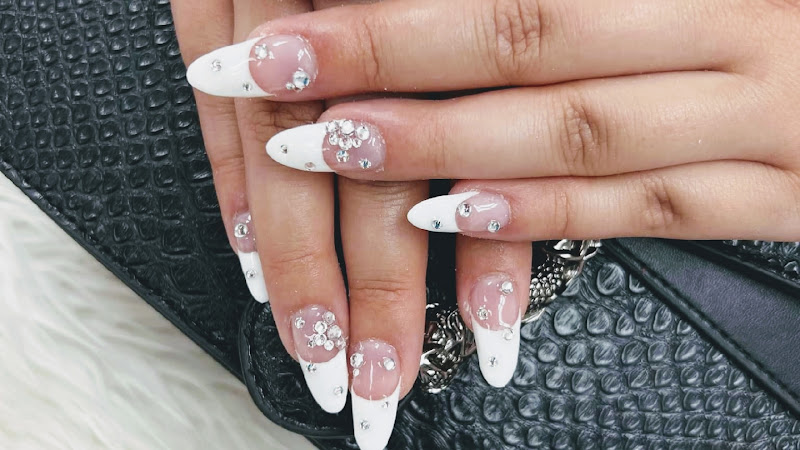 Q Nails and Spa, nail salon in Cypress, California