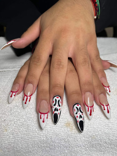 Q Nails Spa
