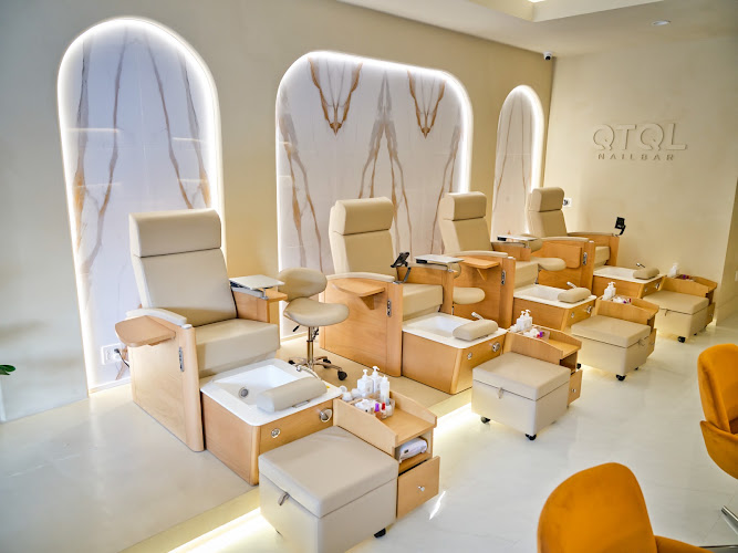 QTQL Nailbar
