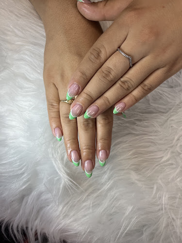Queen's Nail