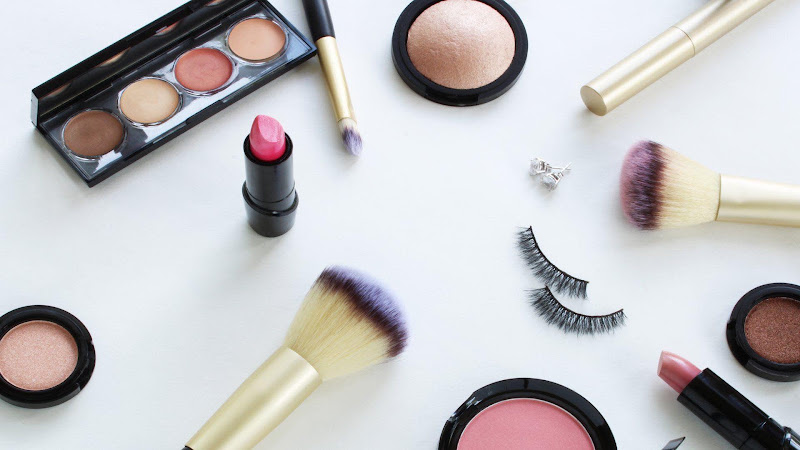 Rave Beauty Bar