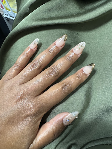 Red Polish Nail Salons