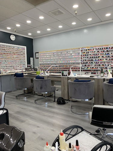 Refresh Nail Care