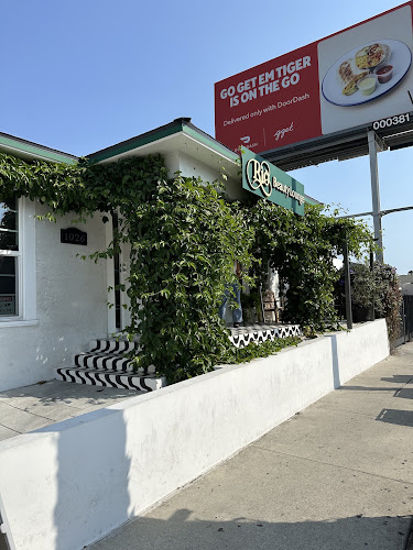 Rio Nails Salon, nail salon in West Hollywood, California