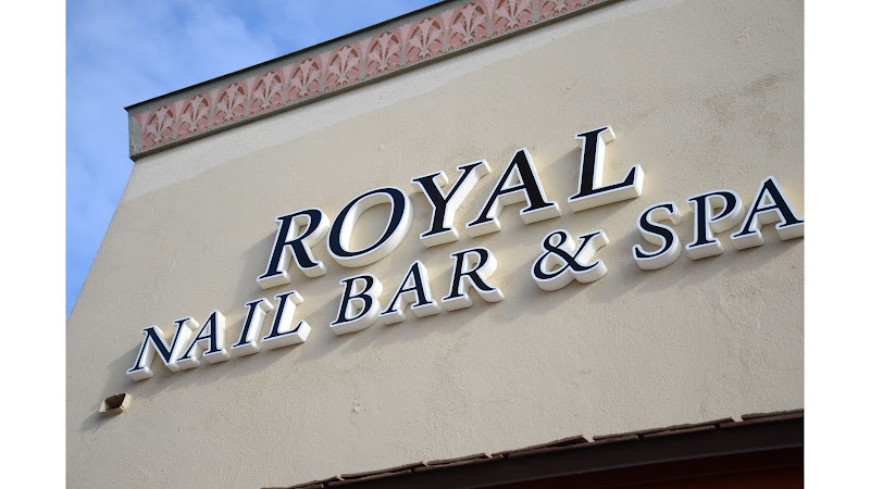 Royal Nail Bar & Spa