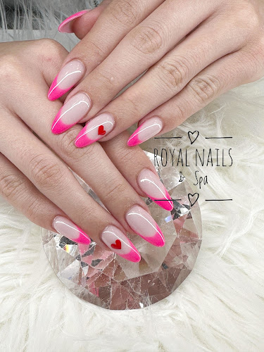 Royal Nails & Spa, nail salon in Oceanside, California