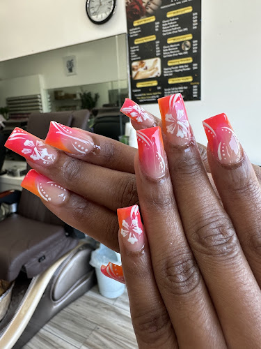 Royal Nails, nail salon in Inglewood, California
