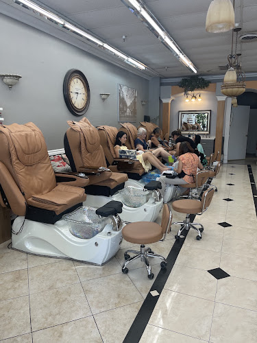 Royal Nails