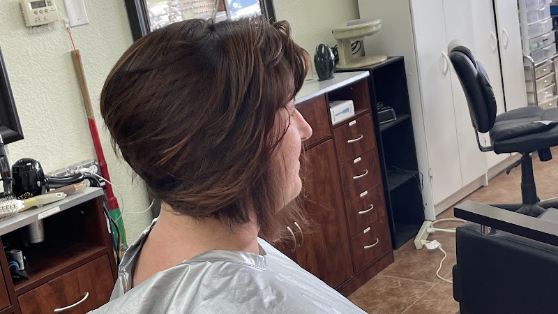 Salon Maxx