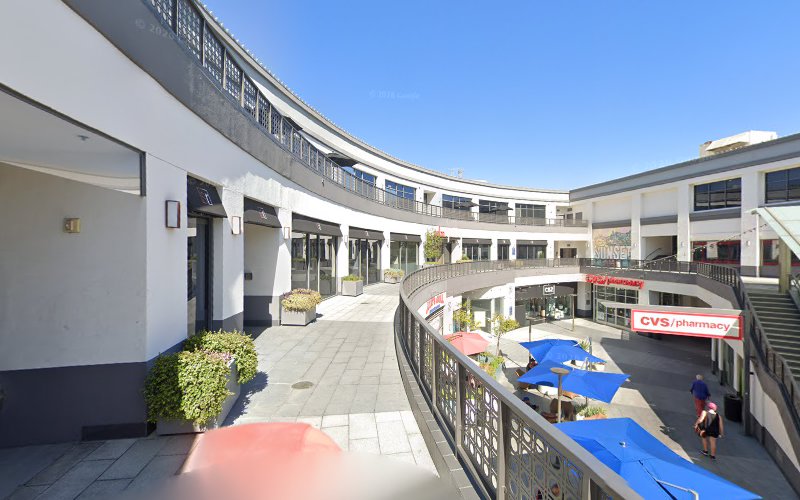 Saya Studio, nail salon in West Hollywood, California