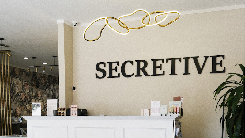 Secretive Nail&Beauty Bar