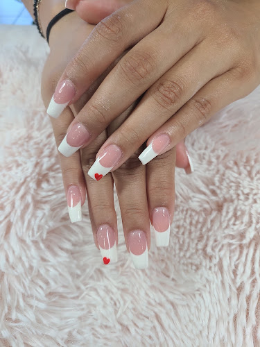 Selebrity Nails & Spa