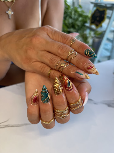 Shadi Nails, Encino