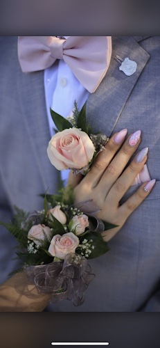 Shellac Nails & Spa