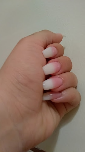 Signature Nails & Spa