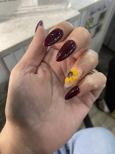Signet Nail Spa