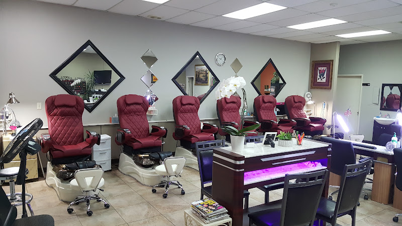 Silky Nails, nail salon in Folsom, California