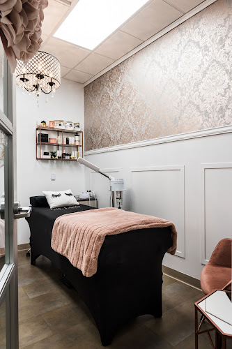 Sola Salons