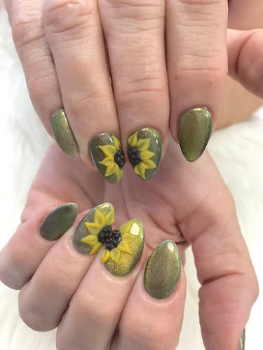 Sunshine Nails, nail salon in Rocklin, California