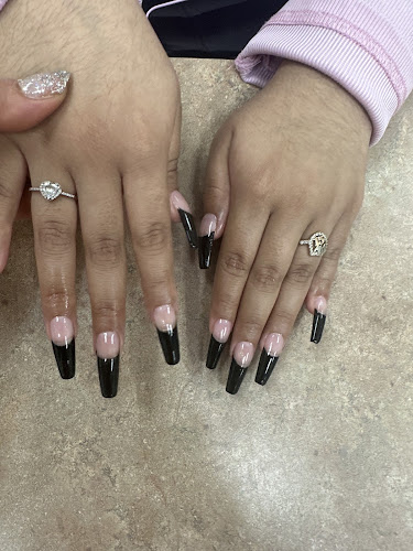Tam Nails