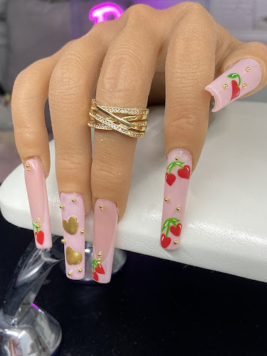 The Cute-icle Nail Lounge