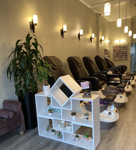 The Flamingo Nail & Spa, nail salon in Walnut Creek, California