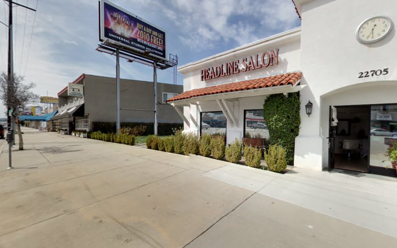 The Headline Salon, nail salon in Woodland Hills, California