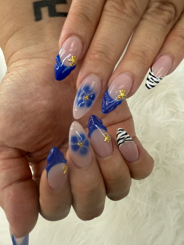 The Lash Nails