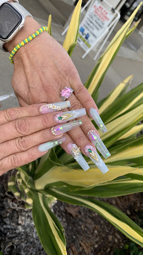 The Newme Nails