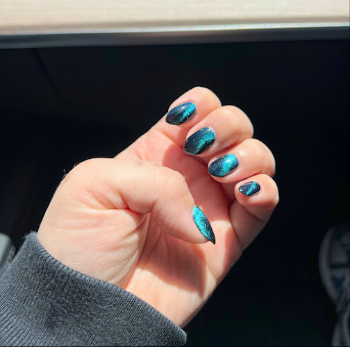 Tina’s Nails