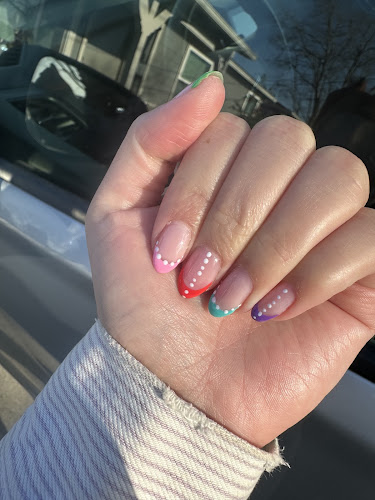 TIP & TOE SALON
