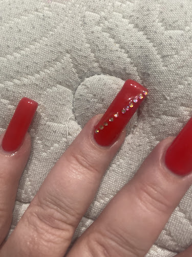 Tip Top Nails