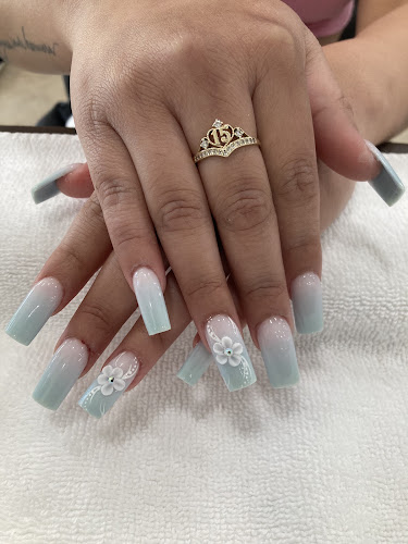 Tip Top Nails