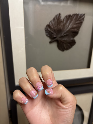 Top Coat Nails Salon