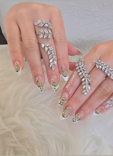 Top Nails & Spa