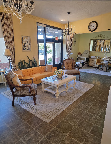 Top Styles Nails & Spa, nail salon in Oceanside, California
