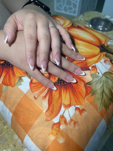 TT Nail & Spa