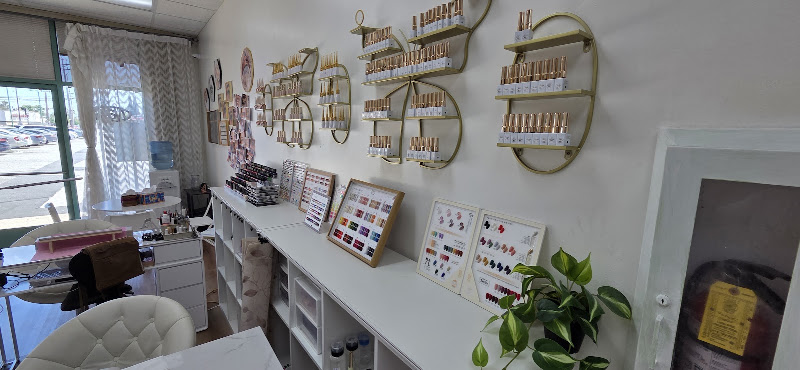 U Yi Lash&Nail